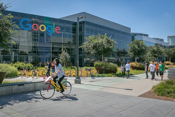 Google To Fund 100,000 Scholarships for Three New Certificates Program